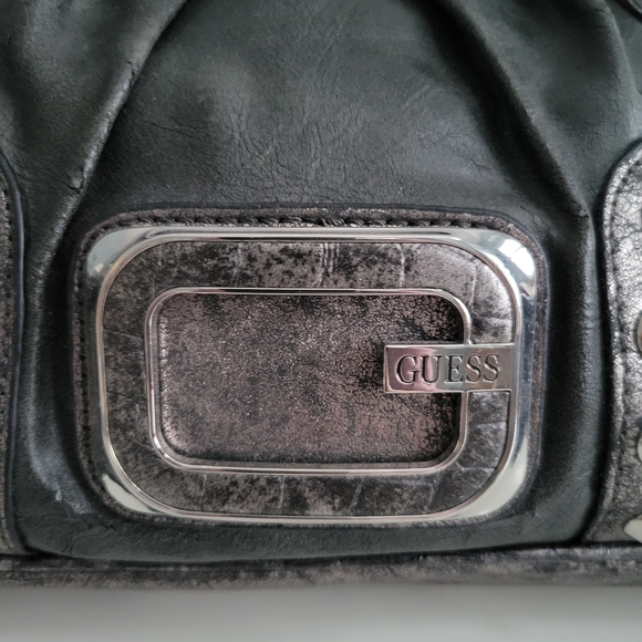 Guess Y2K metallic shoulder bag (convertible to crossbody) vintage - Picture 5 of 11